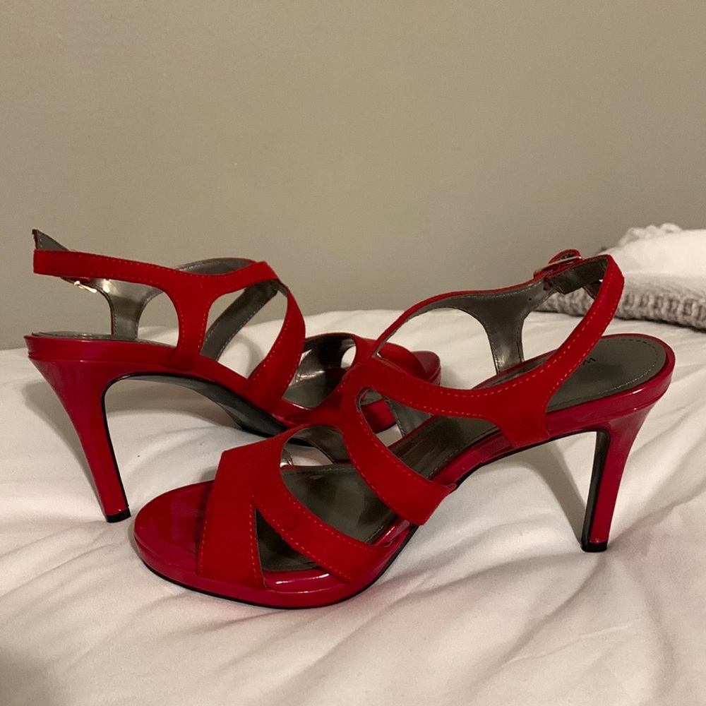 Women’s red heel